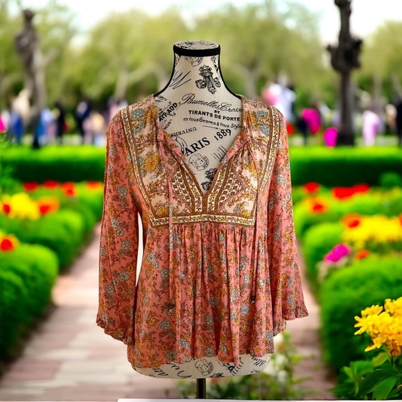 Arnhem Honey Blouse in Rose - Picture 10 of 11